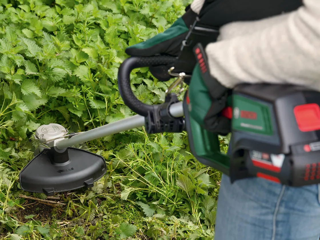 Brico Bosch Accu Bosmaaier Advancedbrushcut 36V-23-750 + Accessoires (Zonder Accu) New