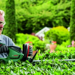 Brico Bosch Heggenschaar Universalhedgecut 50 Hot