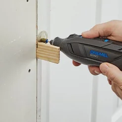 Brico Dremel Multitool 8260Jf 12V Outlet