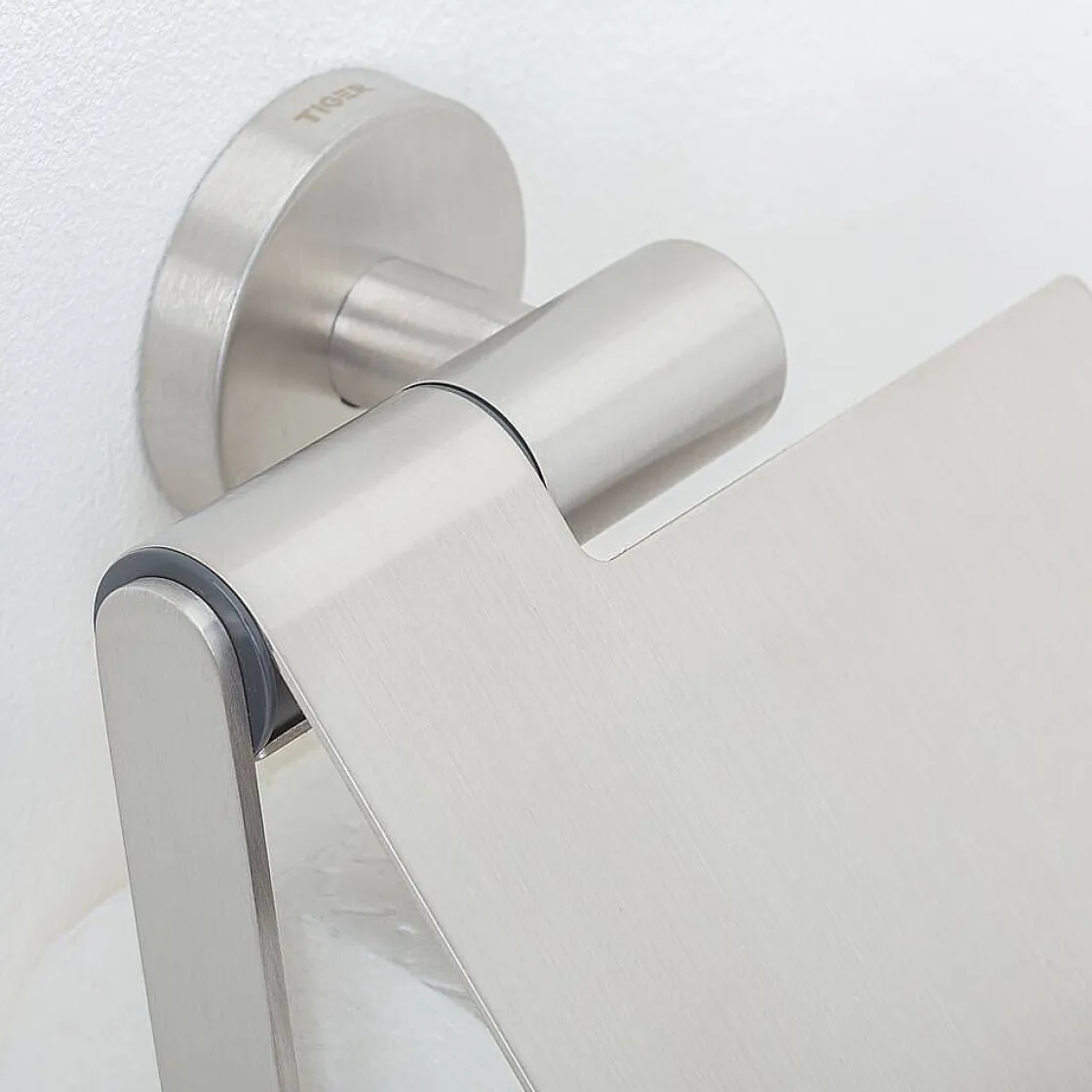 Brico Tiger Toiletrolhouder Met Klep Boston Rvs Geborsteld Best